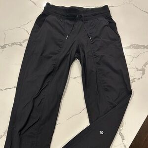 Lululemon Dance Studio Pants - Black - size 6